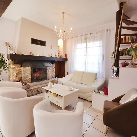 Two-bedroom In 公寓 尼姆