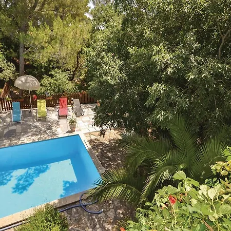 Two-bedroom In 尼姆